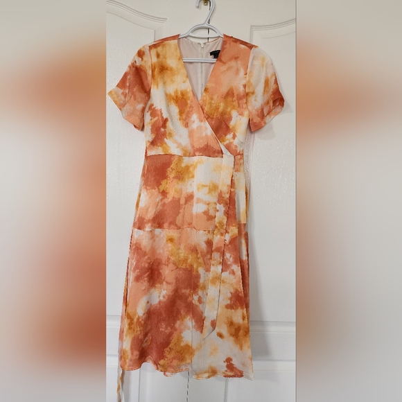 Dress - Picture 1 of 3